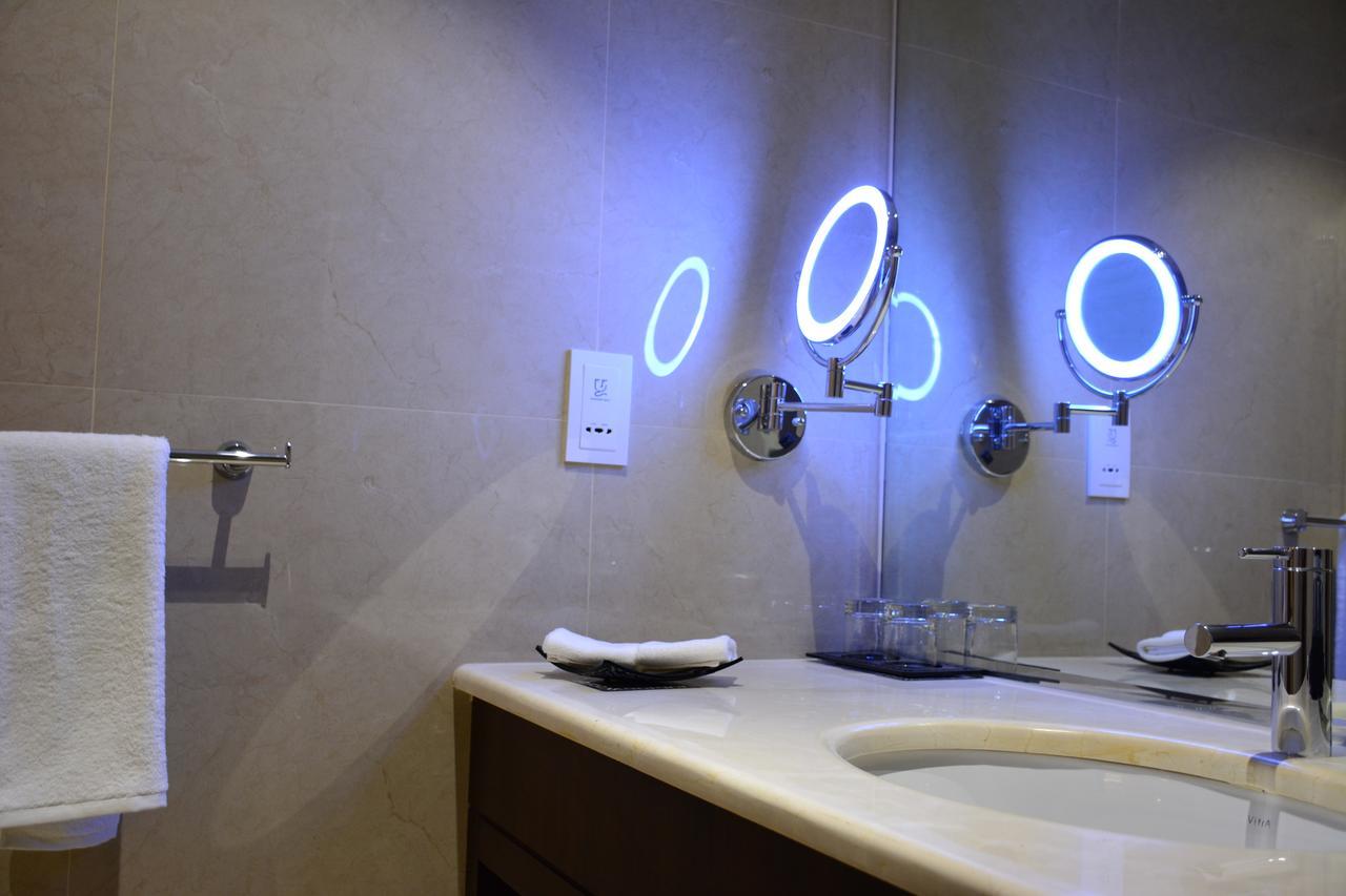 אל חובר Home Inn Hotel Suites מראה חיצוני תמונה