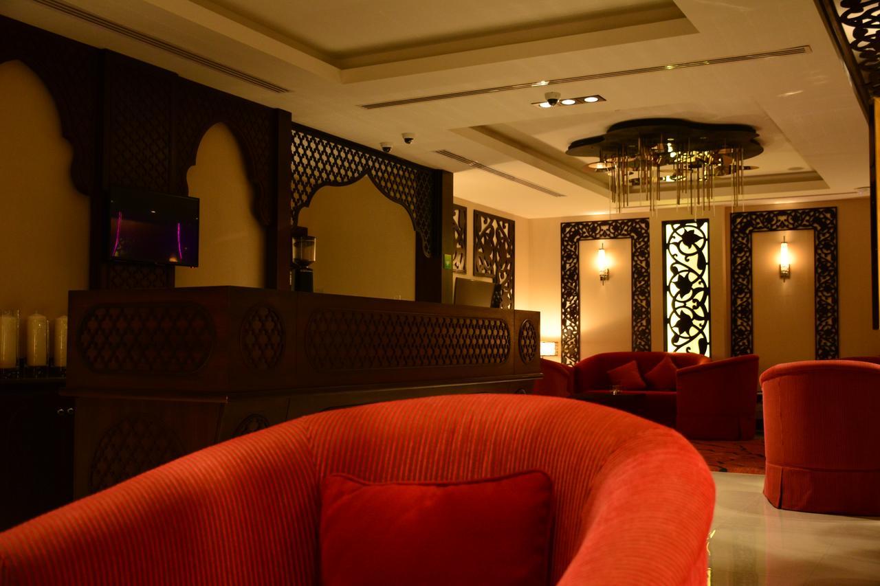 אל חובר Home Inn Hotel Suites מראה חיצוני תמונה
