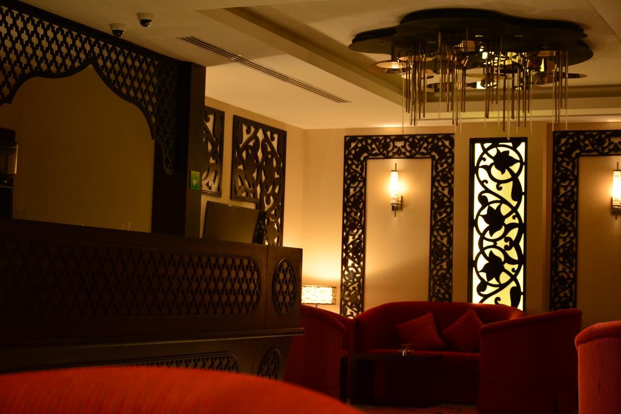 אל חובר Home Inn Hotel Suites מראה חיצוני תמונה