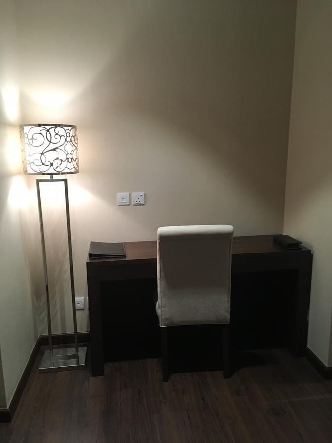 אל חובר Home Inn Hotel Suites מראה חיצוני תמונה